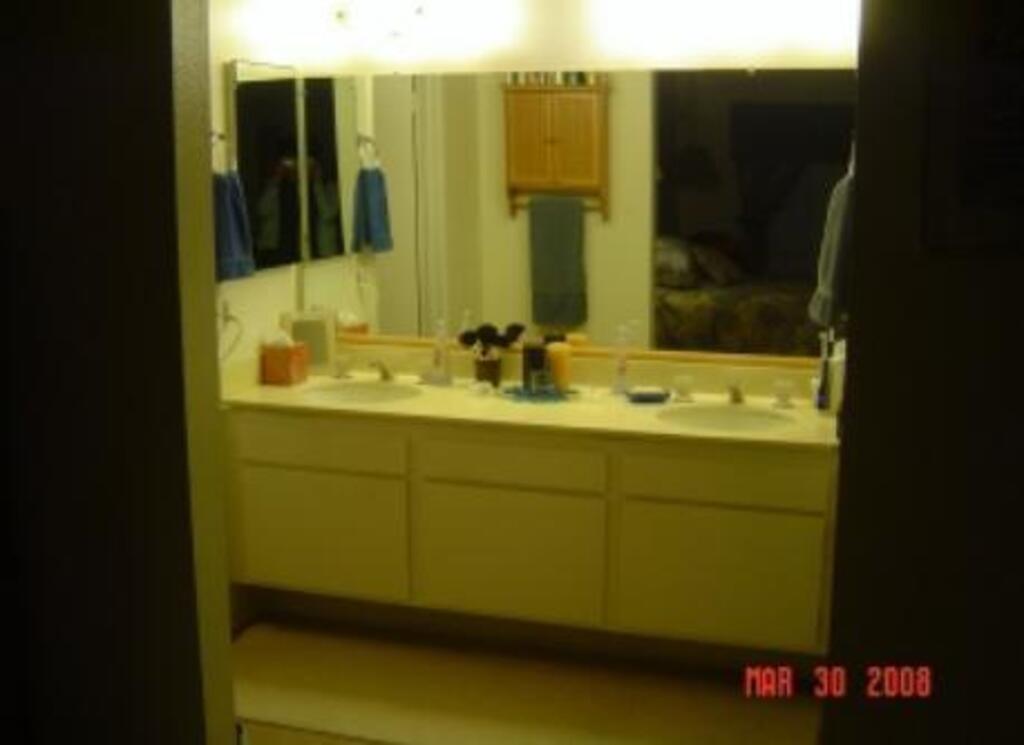  Master Bathroom-double sinks 