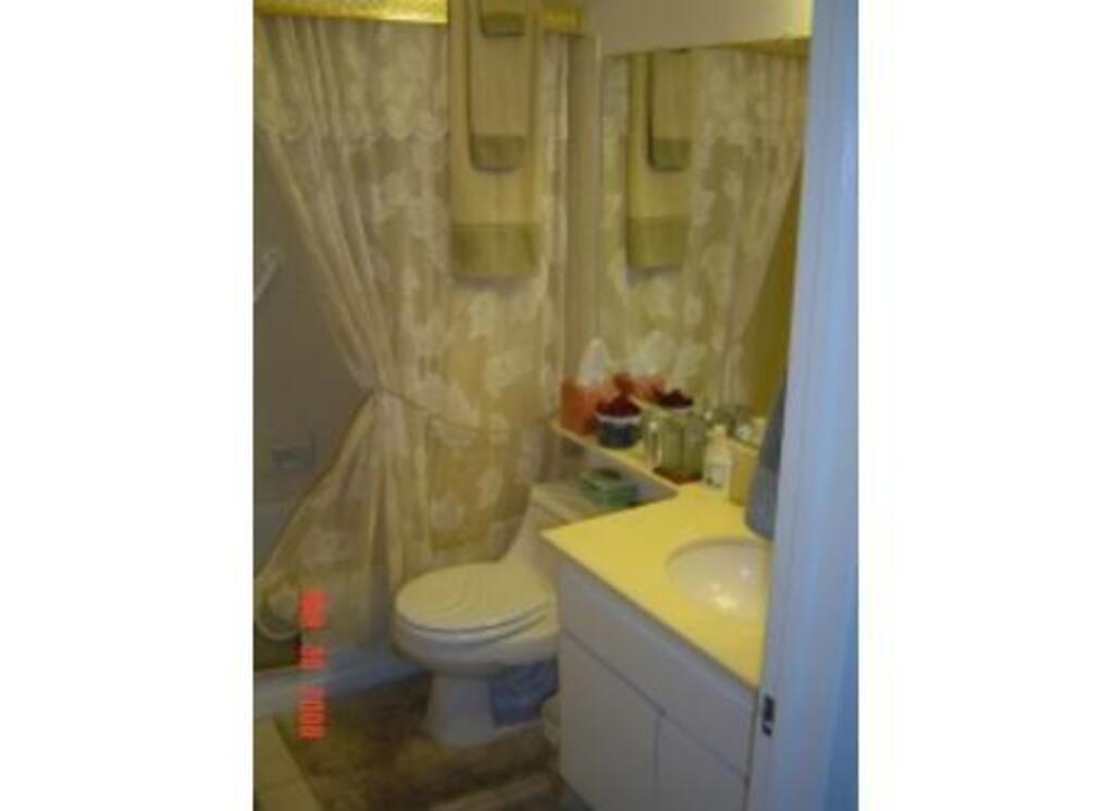 Downstairs Bathroom with
shower and tub
