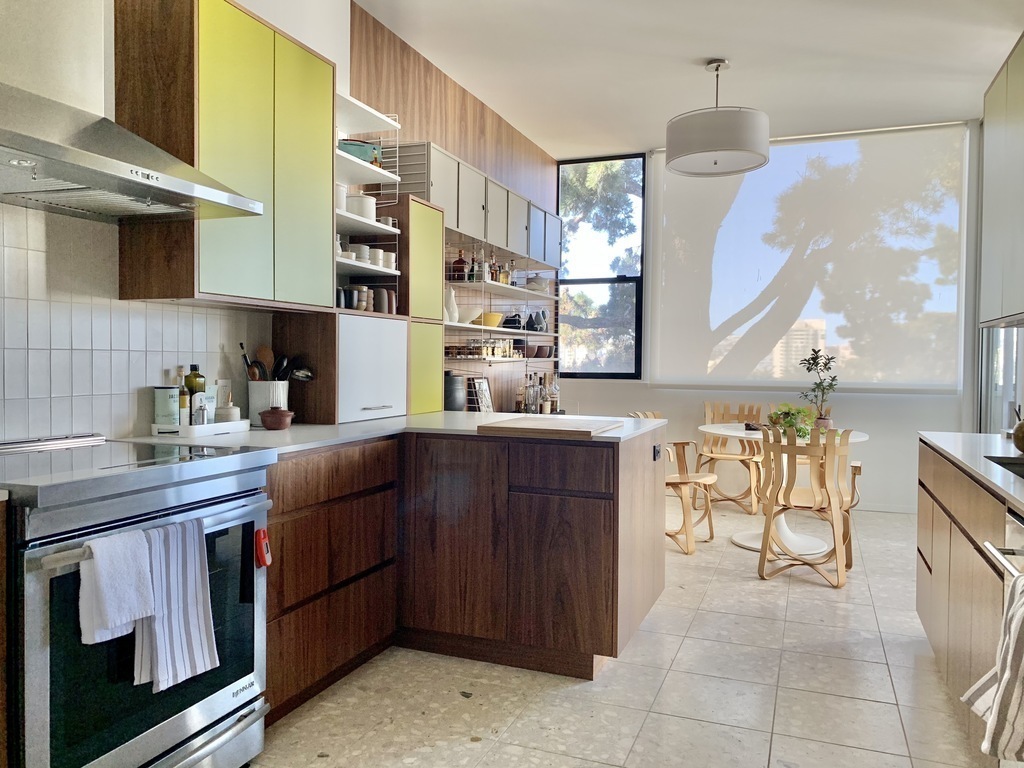 Kitchen was completely renovated in 2021, with all new appliances including range with induction cooktop.