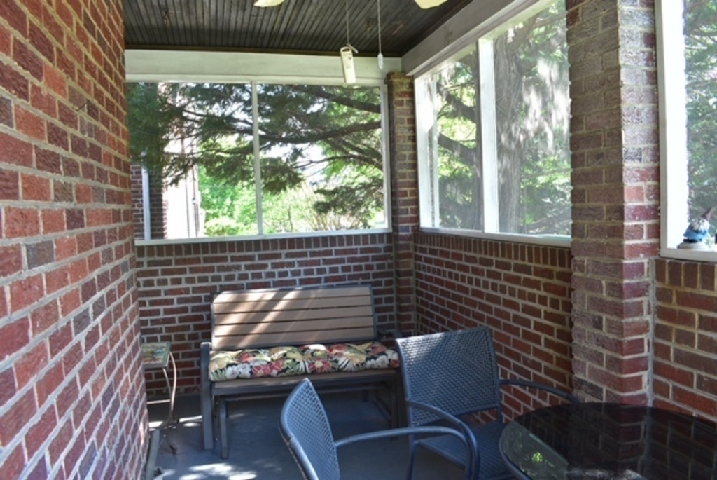 Screened-in Porch (Washington, DC)