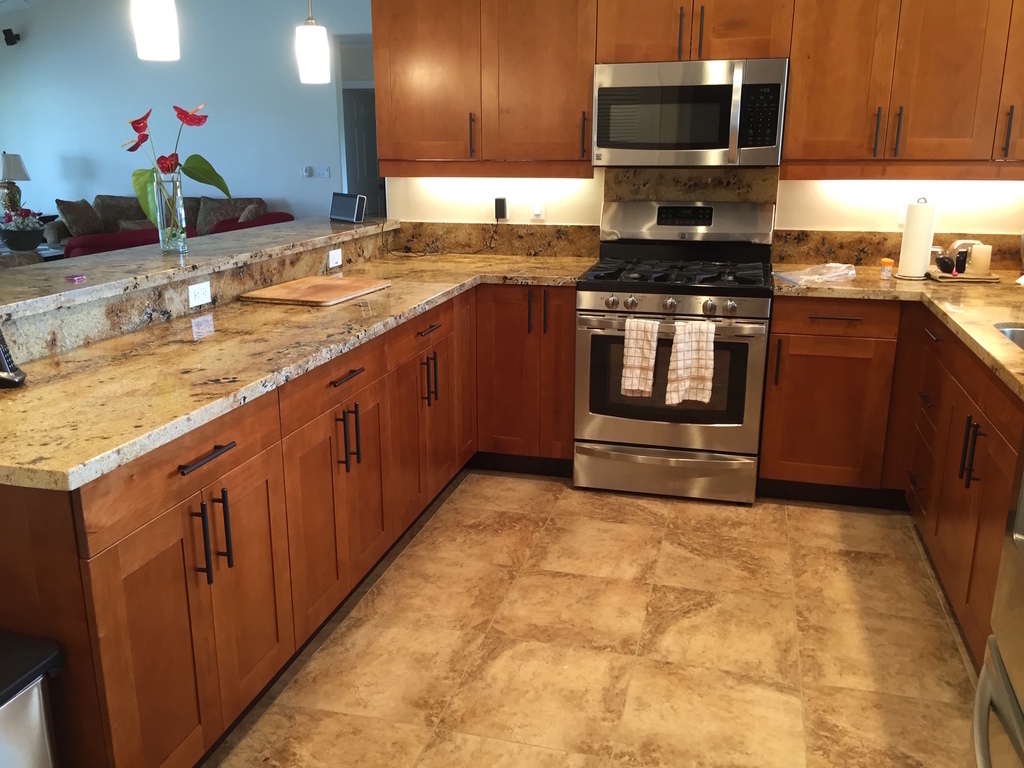 Kitchen - Granite countertops