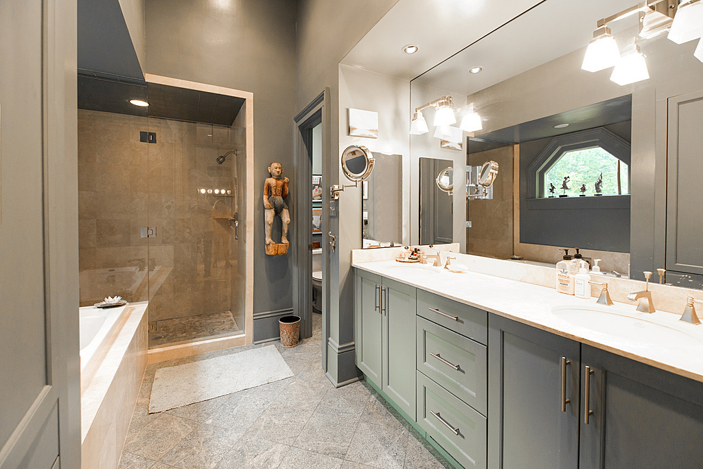Master Bathroom - New Orleans