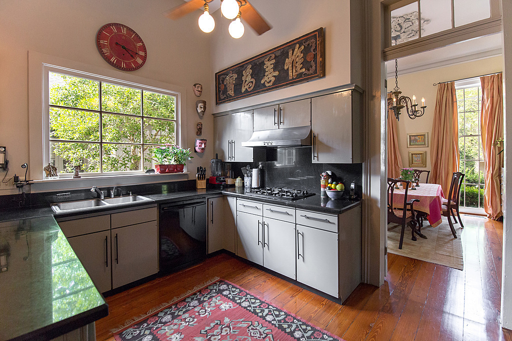 Full Kitchen - New Orleans