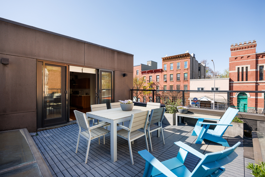 Large, Sunny, Private Roof Deck