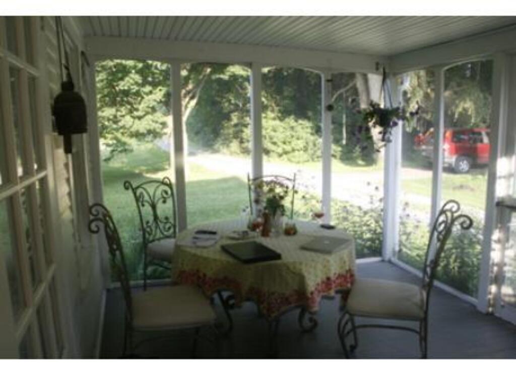 Screened in porch