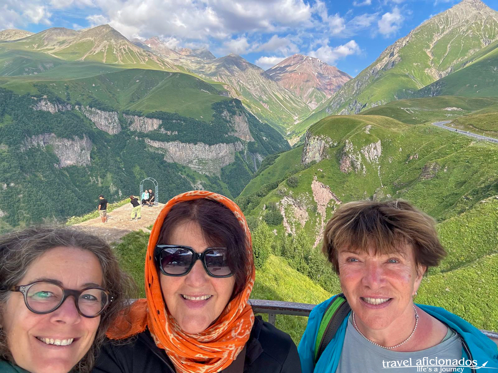 Georgia-trekking Kazbegi Mountain