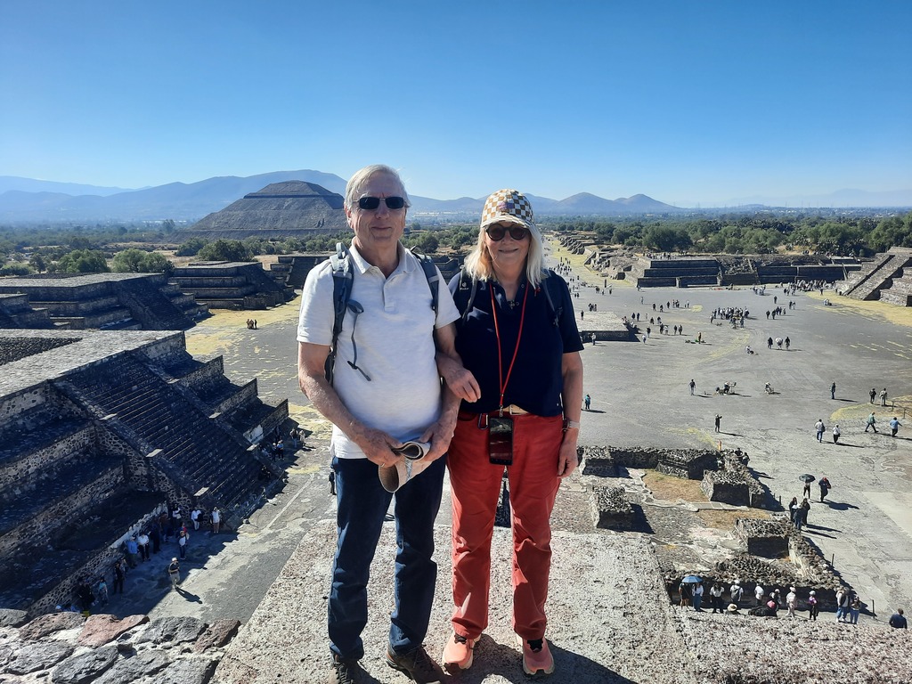 Claudia und Stefan in Teotihuacán.