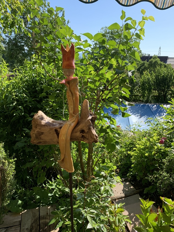 I love to make ceramics for house and garden