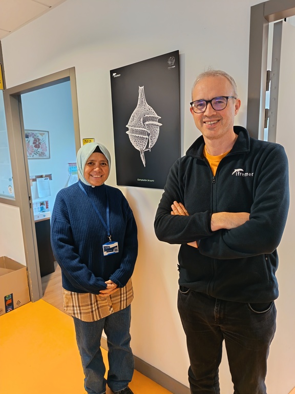 My son Kenneth (on the right) in his lab in Concarneau with a visitor