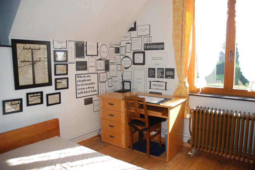 Children's twin-bedded room