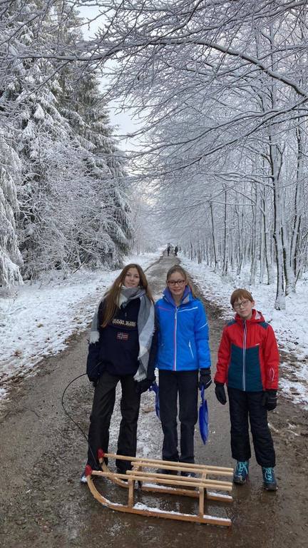 Charlotte, Amélie and Matthias in the Ardennes (1h drive)