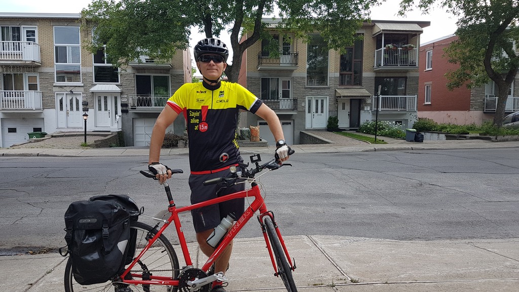 Stéphane with is commute bike (available for the exchange). 