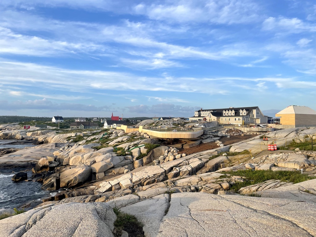 The unique shoreline.