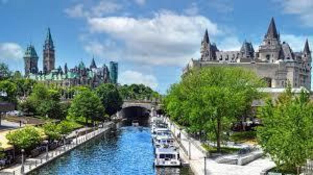 The Rideau Canal, downtown Ottawa. A simple train ride or a 20 minute drive from our home.