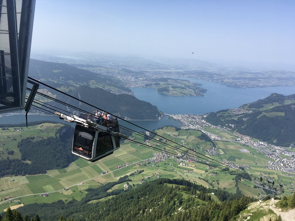 From Lucern, it‘s easy to go hiking in the mountains.
