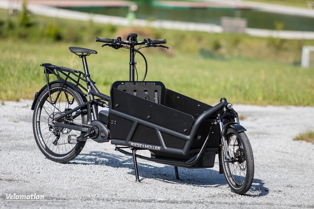 one of our bike is a cargobike, can be used for 2 kids