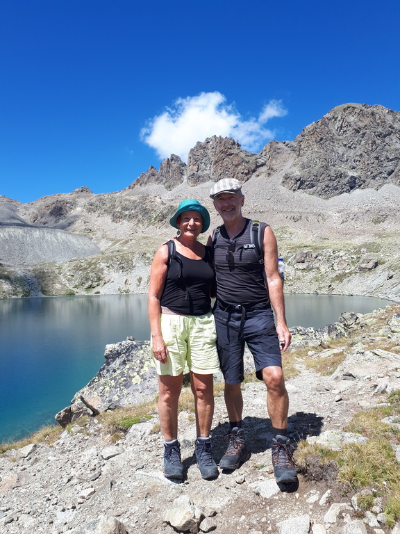 Wir lieben es, in den Bergen - auch anspruchsvolle - Touren zu machen.