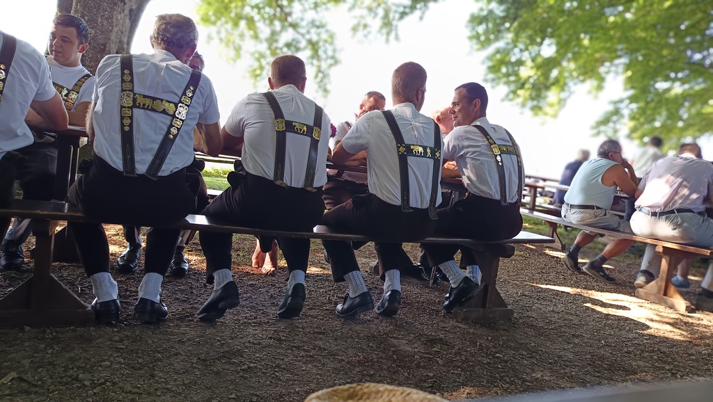 Die volkstümliche Kultur wird gepflegt - hier eine Freiluftveranstaltung des Jodelchörlis