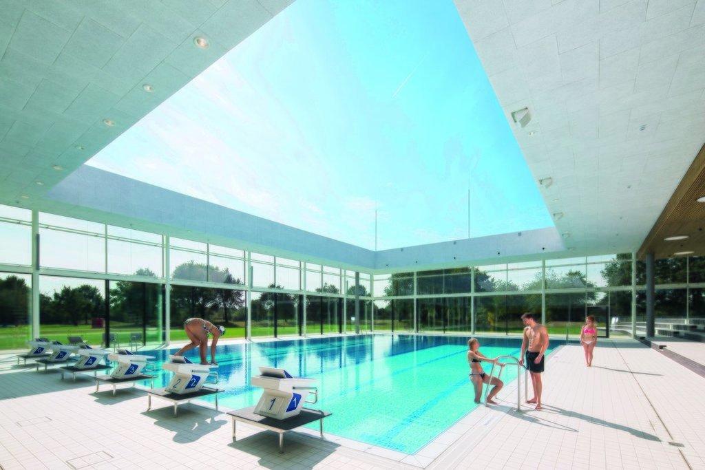 swimming pool with cabrio roof 10 min on foot from us