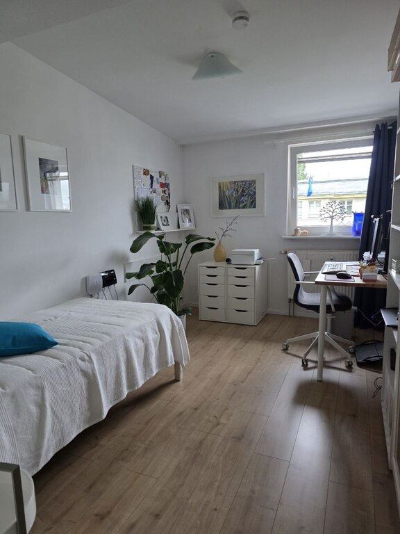 Office with single bed