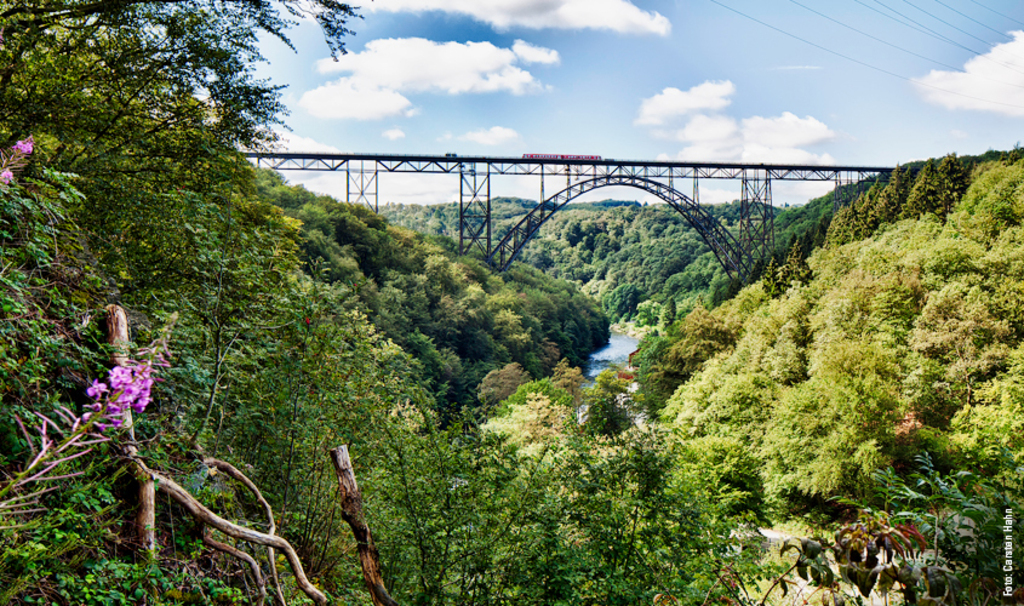 Müngstener Brücke - Germany's highest railway bridge