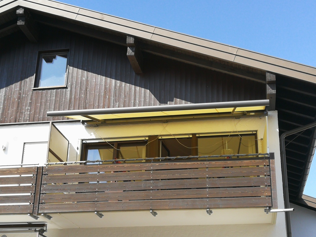 Balkon mit Markisen