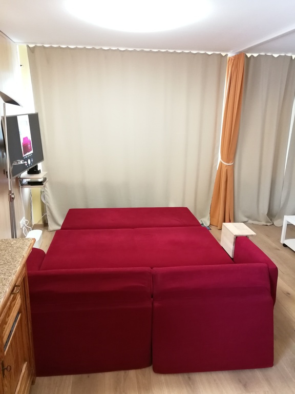 Blickdichter Vorhang an der Fensterfront