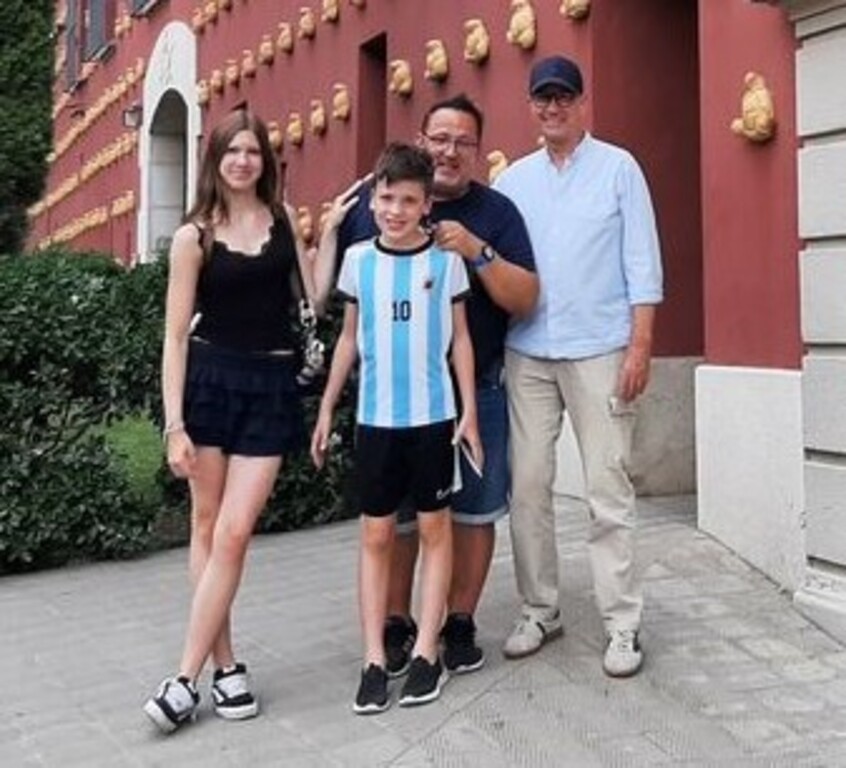 We like to visit interessting places and events...