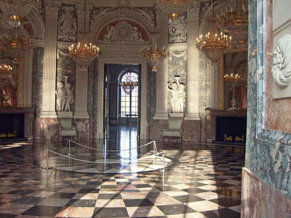 ...and representative, but never a king resided inside - what a pitty.