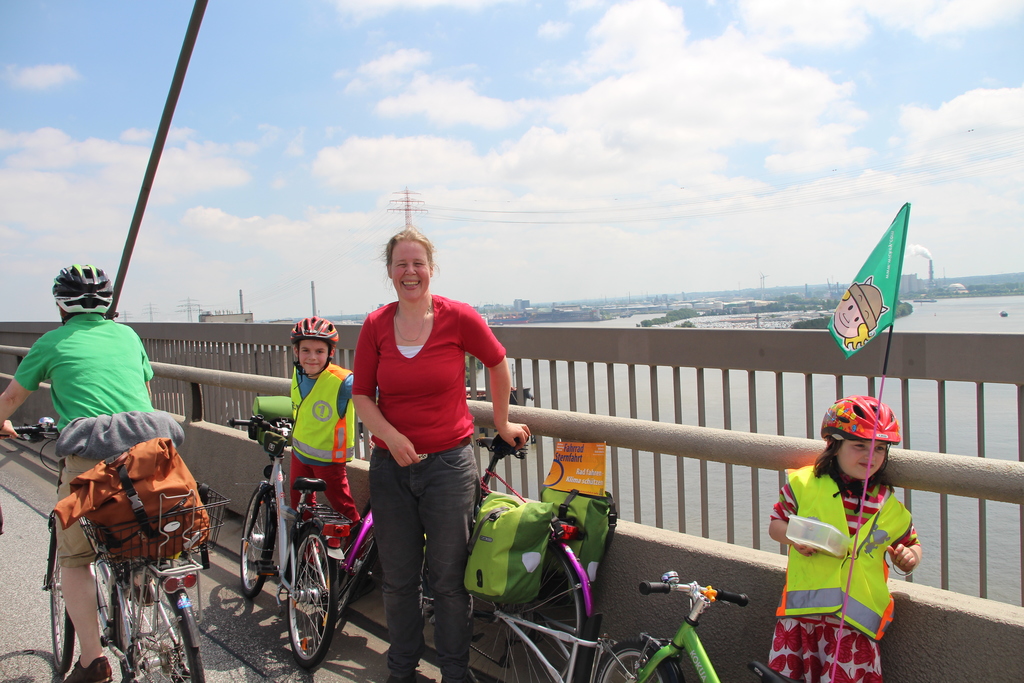 Biking tour in the South of Hamburg (Köbrand Brücke)