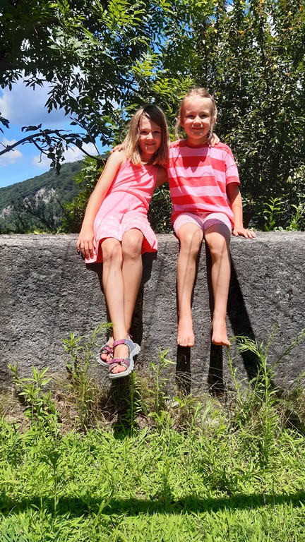 Selma and Janne in Switzerland 2023