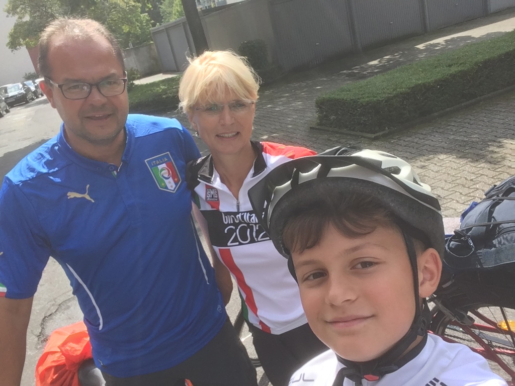 Fahrrad fahren/Riding bicycles