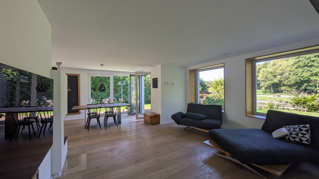 Wohnzimmer mit Blick auf den Essplatz