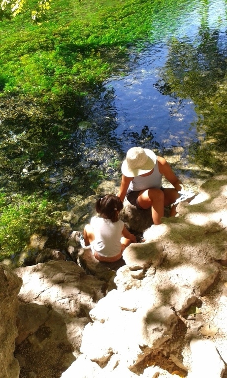 Alejandra & Cayetana in La Provence