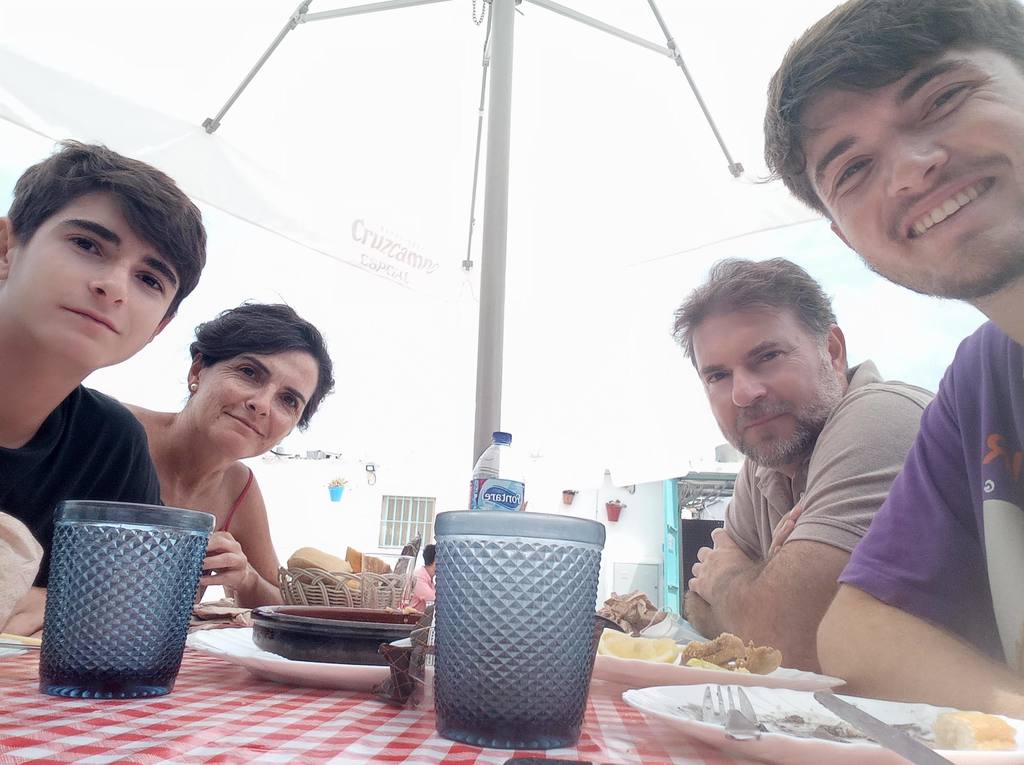 From left to right: Marco, Maribel, Luis y Darío