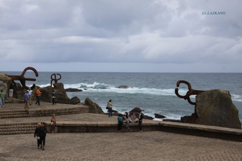 Donostia - San Sebastian. Peine del Viento