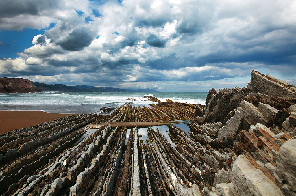 La ruta del Flysch - Flysch in Zumaia coast