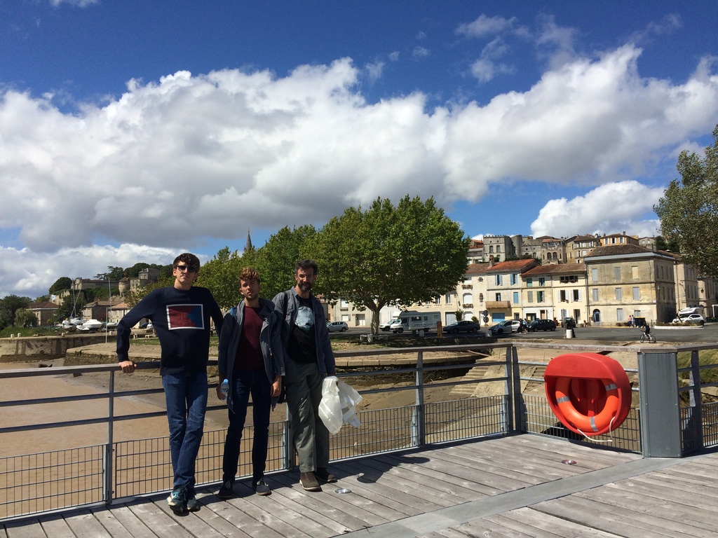 Bourg sur Gironde. Intercambio Burdeos