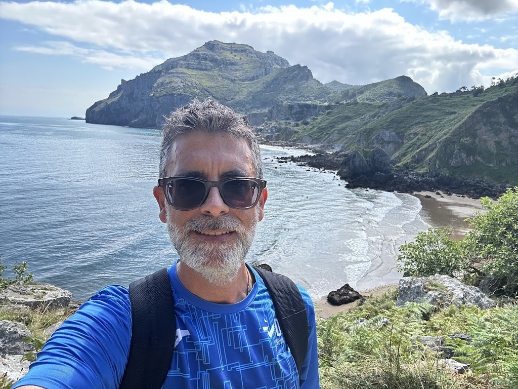 Me (Javier) at the Liendo San Julián Beach
