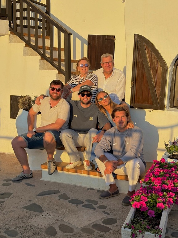 Mis hijos y mi futura nuera.