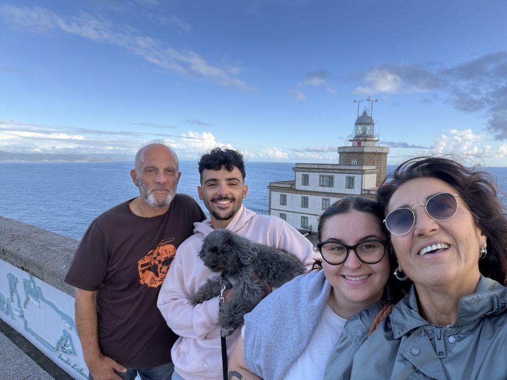 La familia al completo en Fisterra