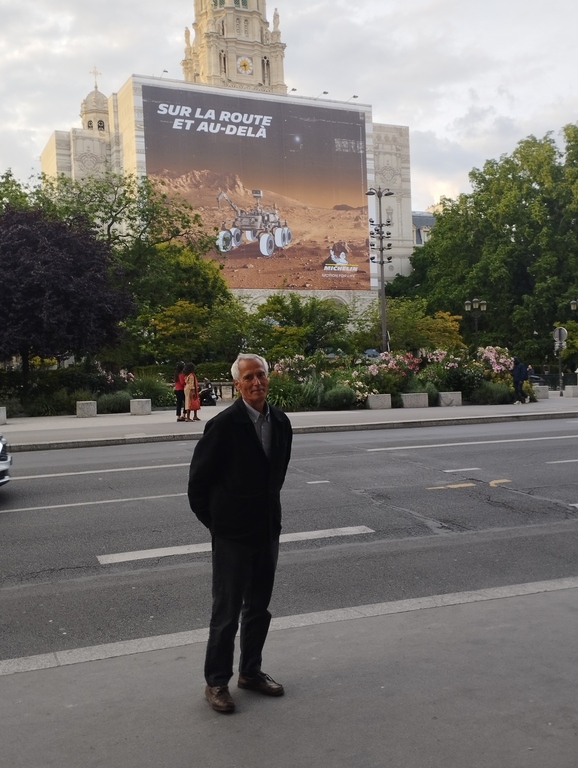 Bruno in Paris, near home, april 2025