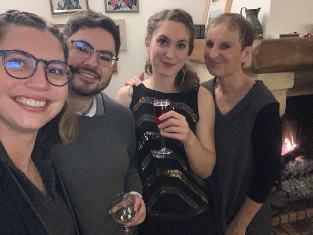 Cléménce 22, Samuel 26 , Charlotte 29 et moi, Catherine....