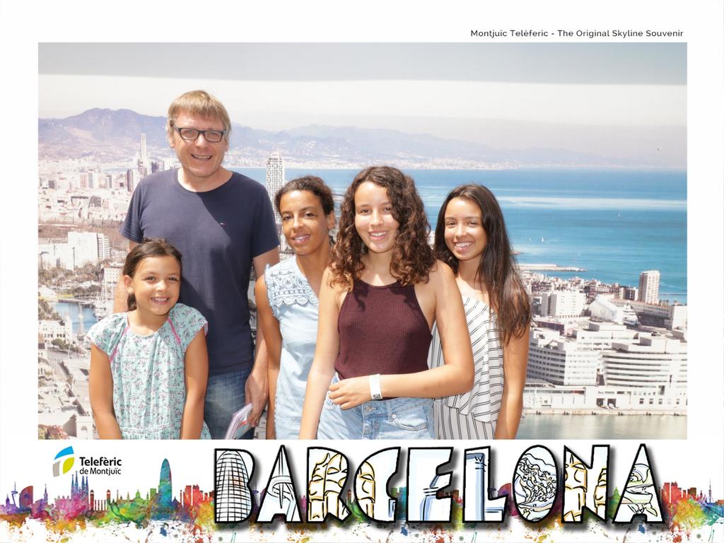 De gauche à droite, Suzanne, Benoît, Caroline, Violette et Madeleine.