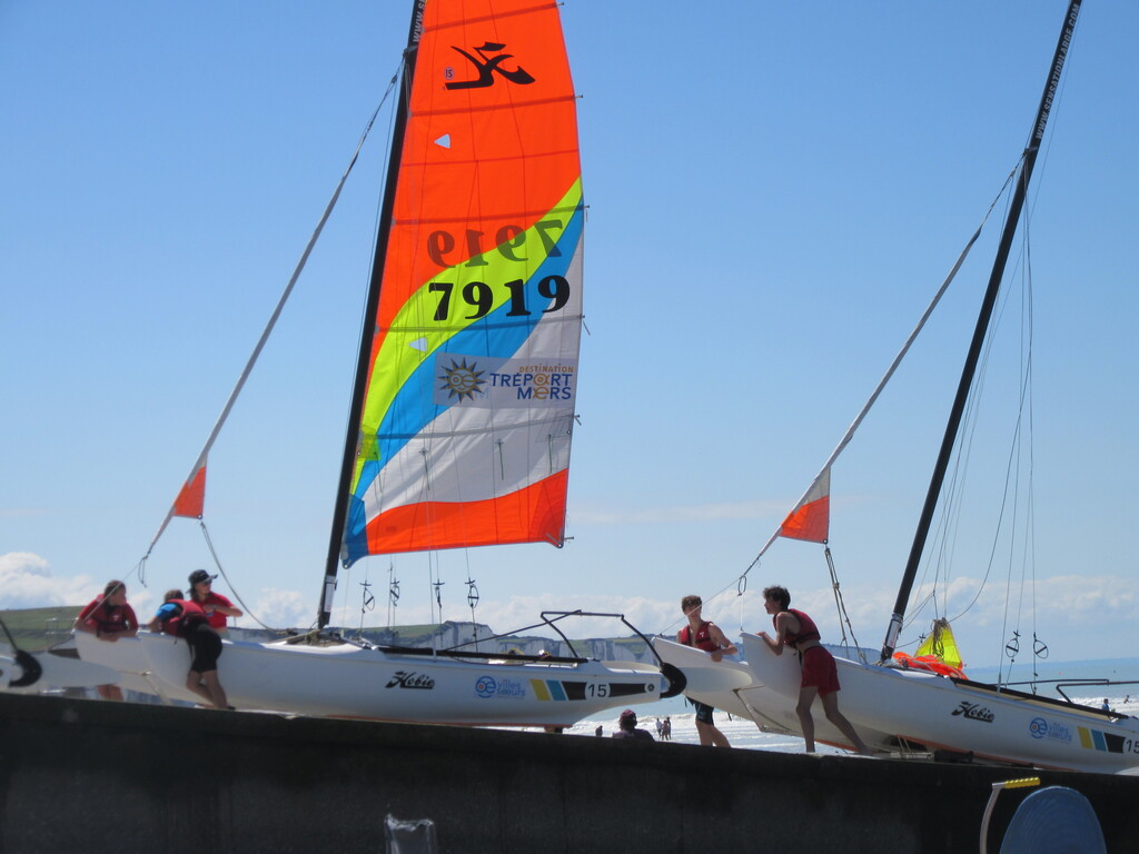 Tomi and Elliot, catamaran lessons at Ault (near Treport)
