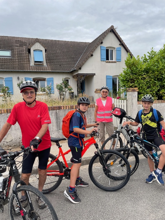 A vélo le long de la Loire avec 2 de nos petits enfants