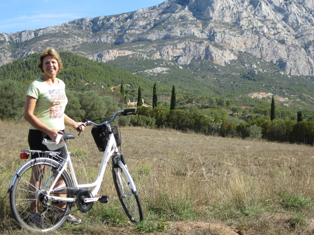 Annick on the way to Sainte Victoire