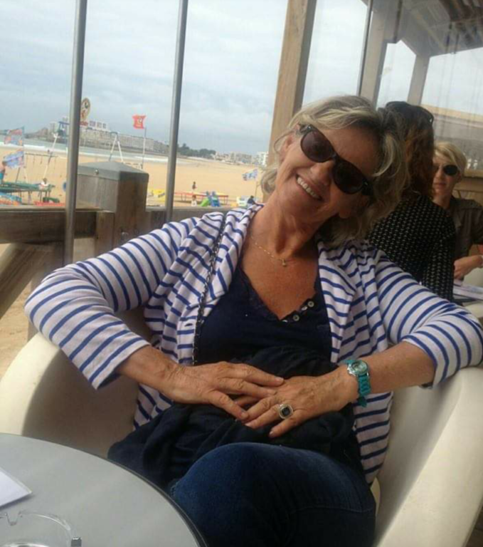 j adore les petits restos et les bons petits plats et les bons vons je suis épicuruenne