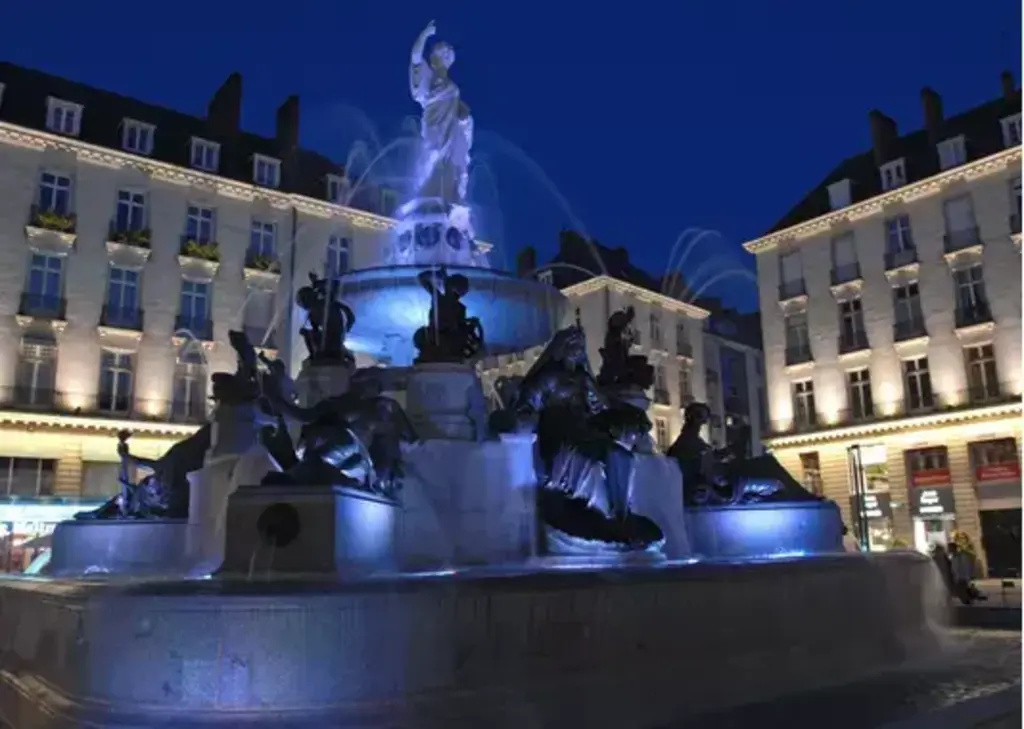 La fontaine de la place royale
