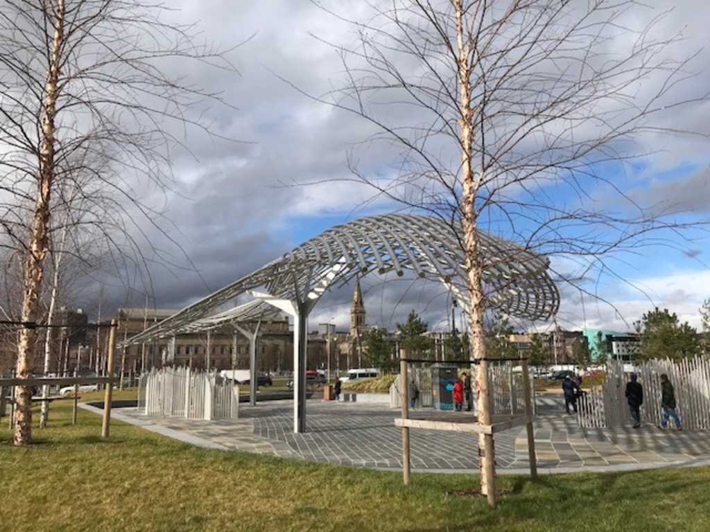 Tay Whale sculpture at the Waterfront